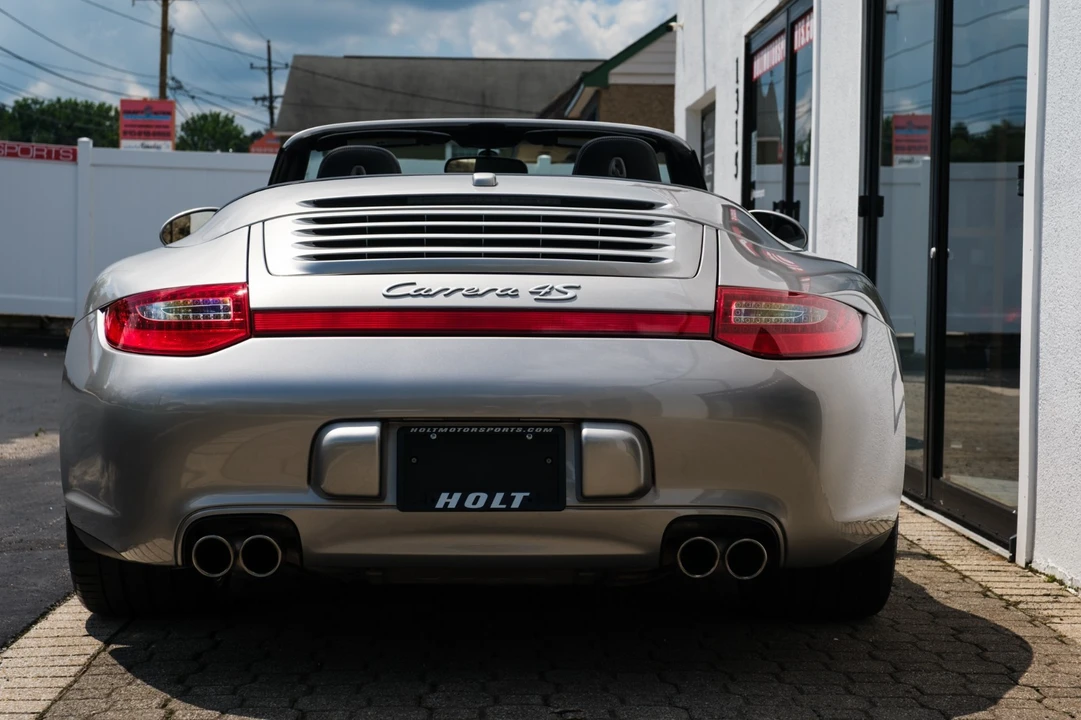 2012 Porsche 911 - Image 8 of 31