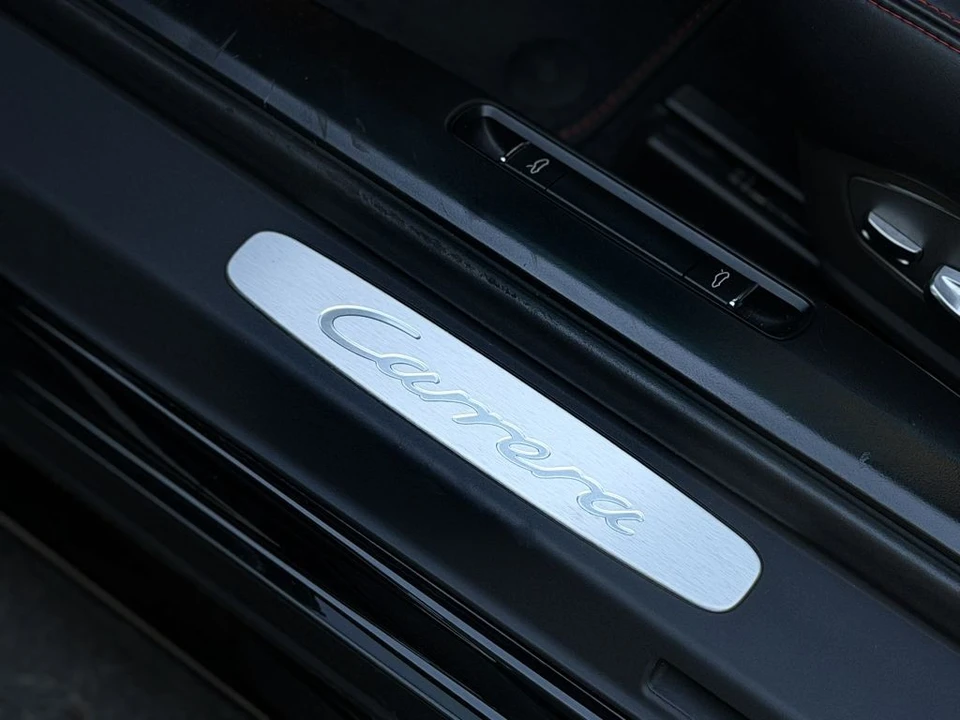 2012 Porsche 997 Carrera - Image 16 of 21