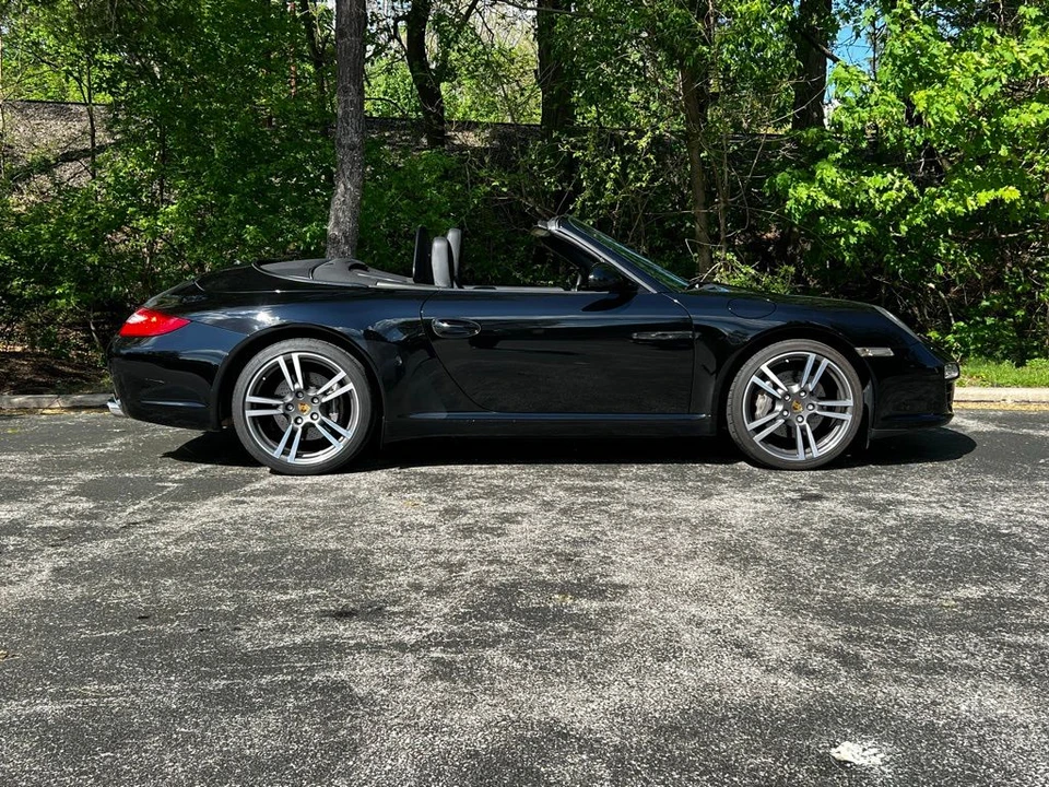 2012 Porsche 997 Carrera - Image 8 of 17