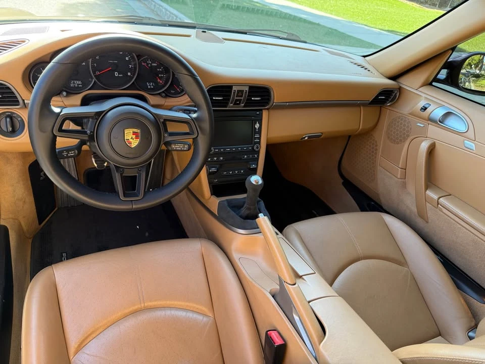 2012 Porsche 997 Carrera - Image 9 of 17