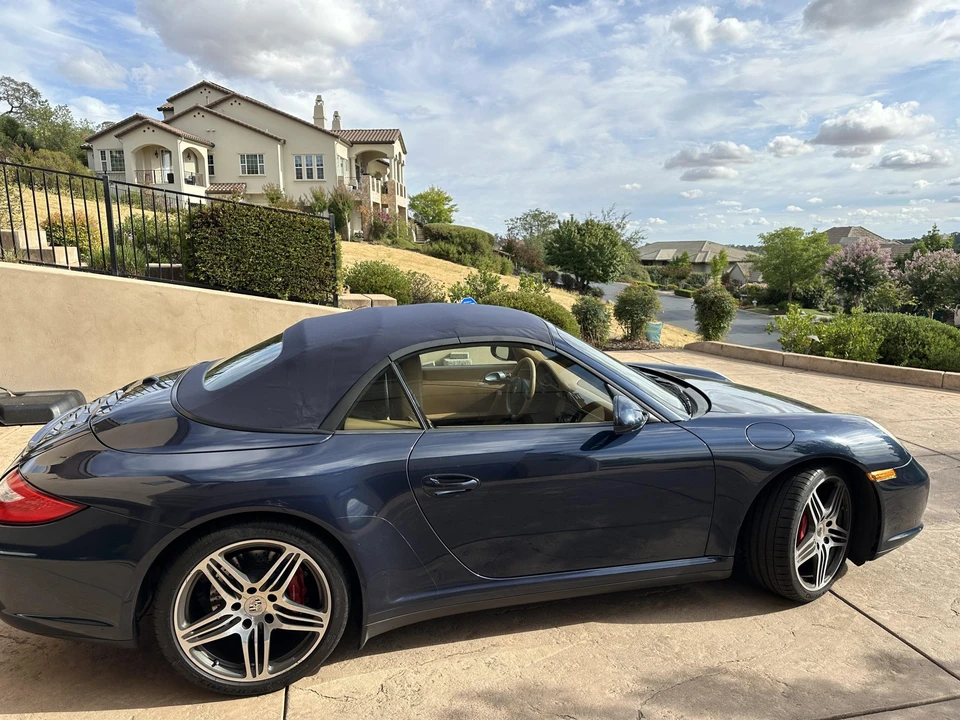 2012 Porsche 997 Carrera 4S - Image 13 of 31