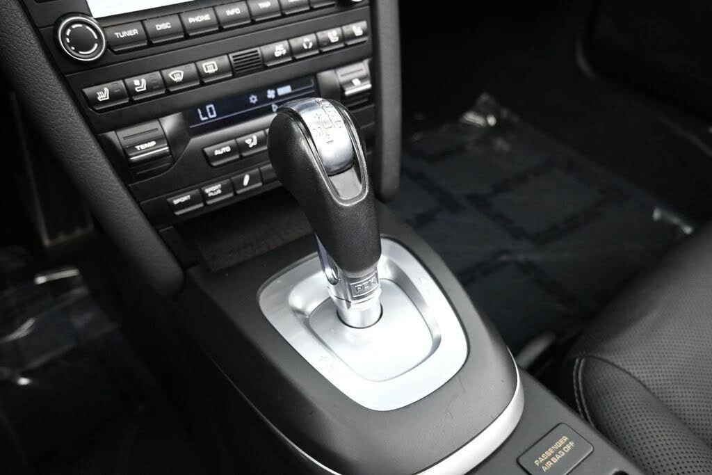 2012 Porsche 997 Carrera 4S - Image 19 of 31