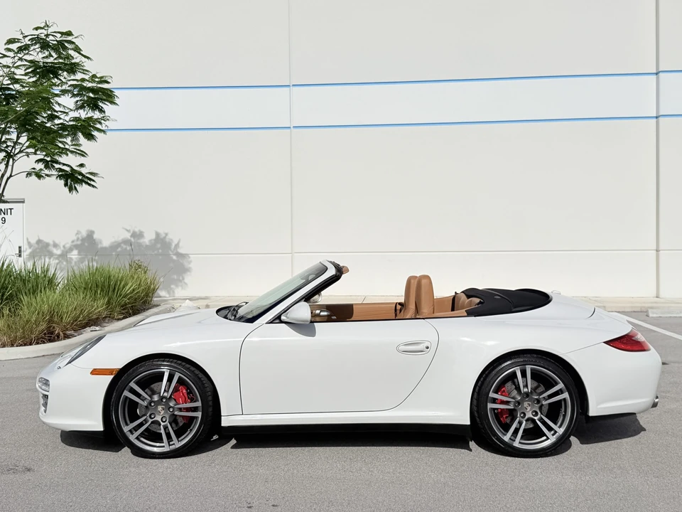 2012 Porsche 997 Carrera 4S - Image 7 of 31