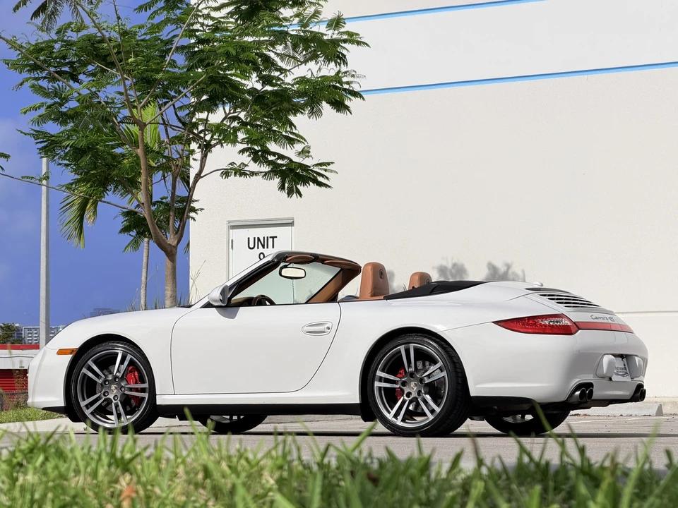 2012 Porsche 997 Carrera 4S - Image 9 of 31
