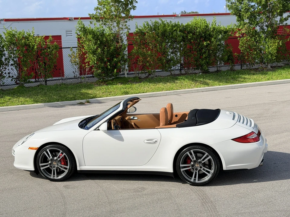 2012 Porsche 997 Carrera 4S - Image 8 of 31