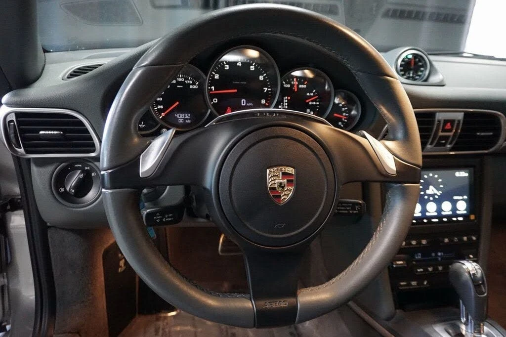 2012 Porsche 997 Carrera 4S - Image 11 of 31
