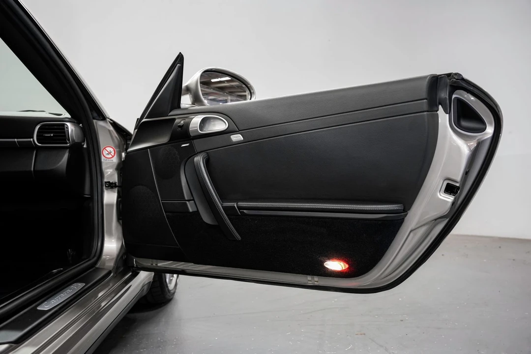 2012 Porsche 997 Carrera 4S - Image 23 of 31