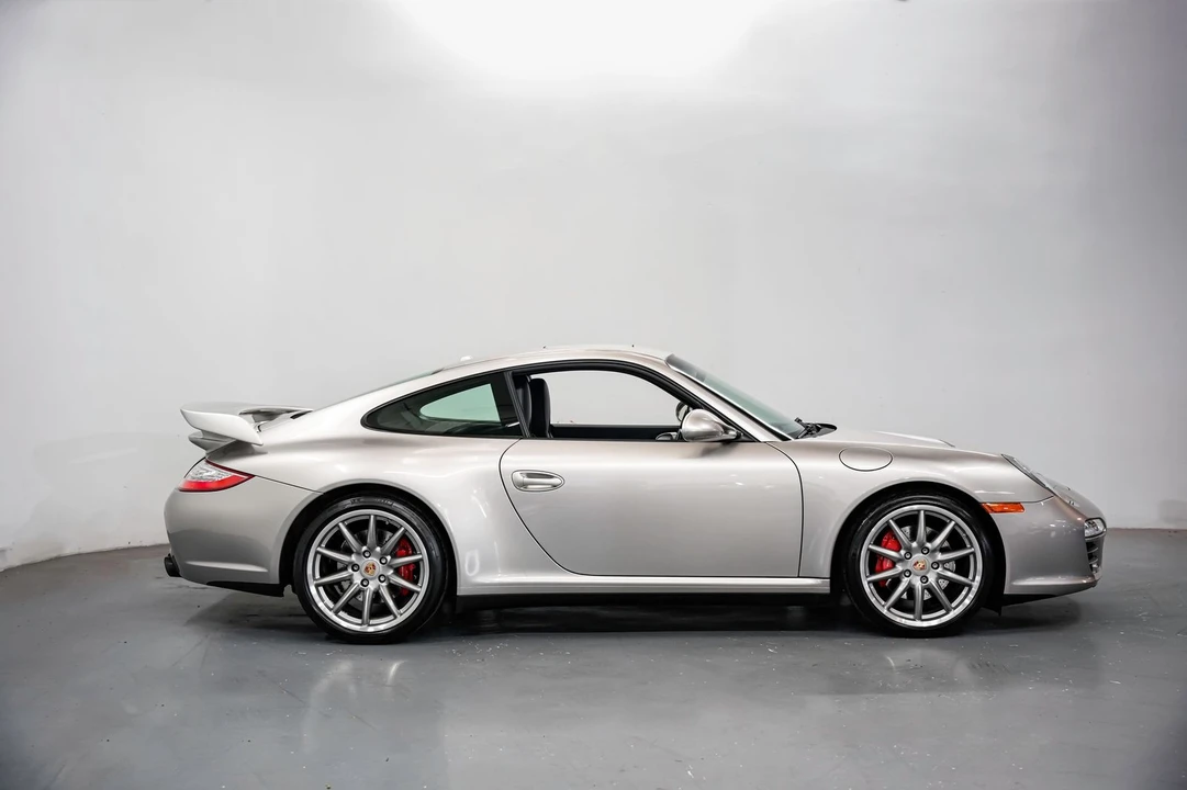 2012 Porsche 911 - Image 2 of 31