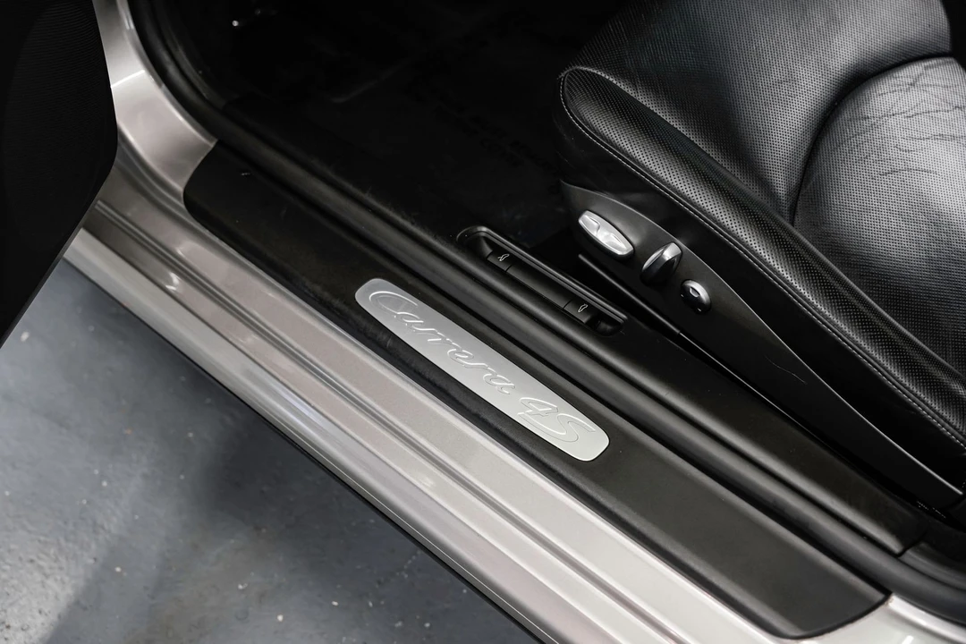 2012 Porsche 911 - Image 21 of 31