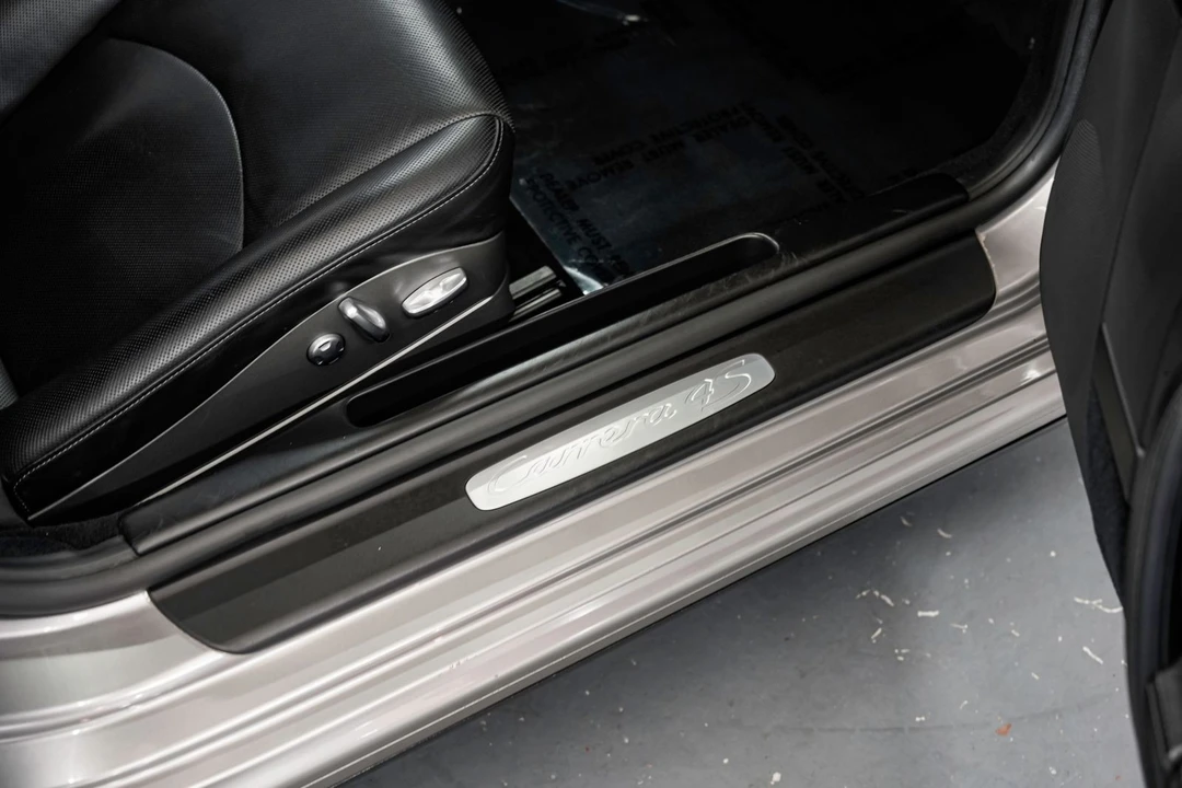 2012 Porsche 911 - Image 24 of 31