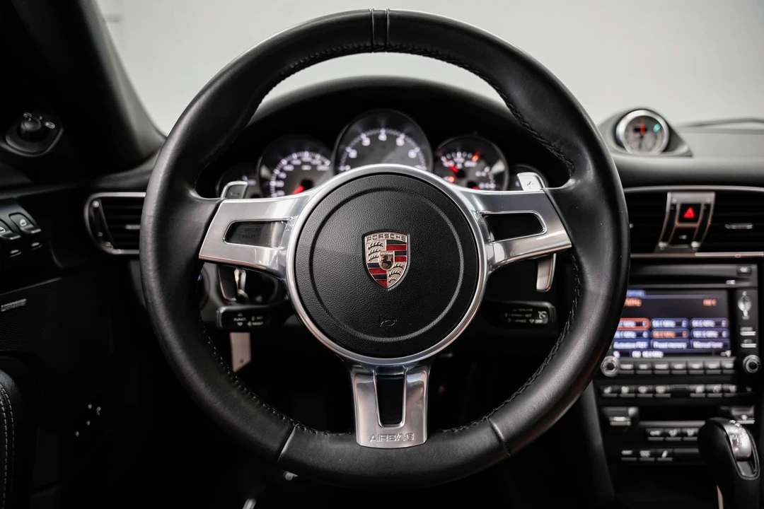 2012 Porsche 911 - Image 10 of 31