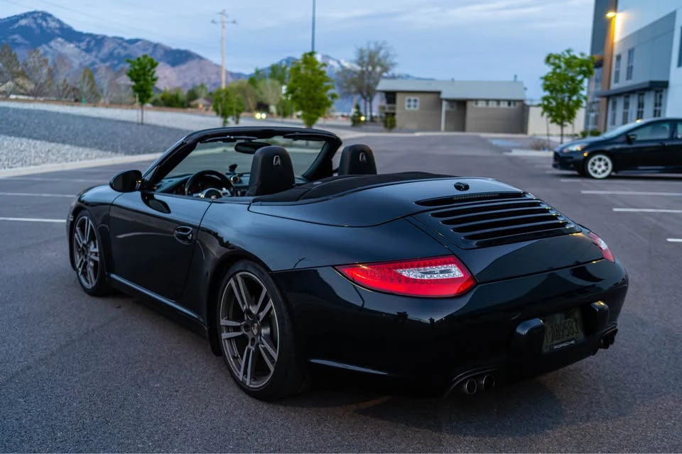 2012 Porsche 997 Carrera - Image 9 of 20