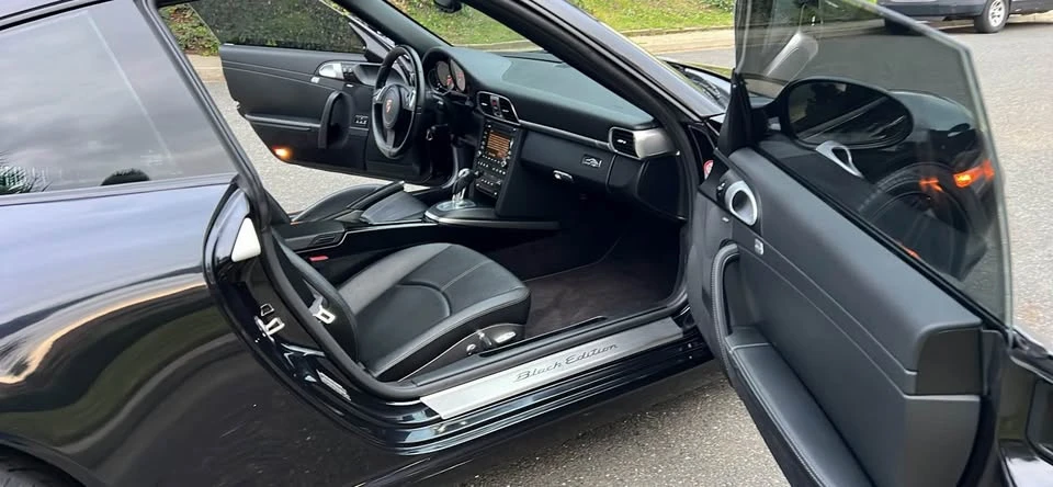 2012 Porsche 997 Carrera - Image 12 of 19