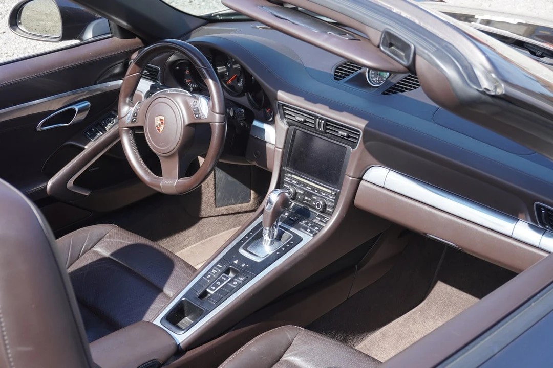2012 Porsche 991 Carrera - Image 27 of 30
