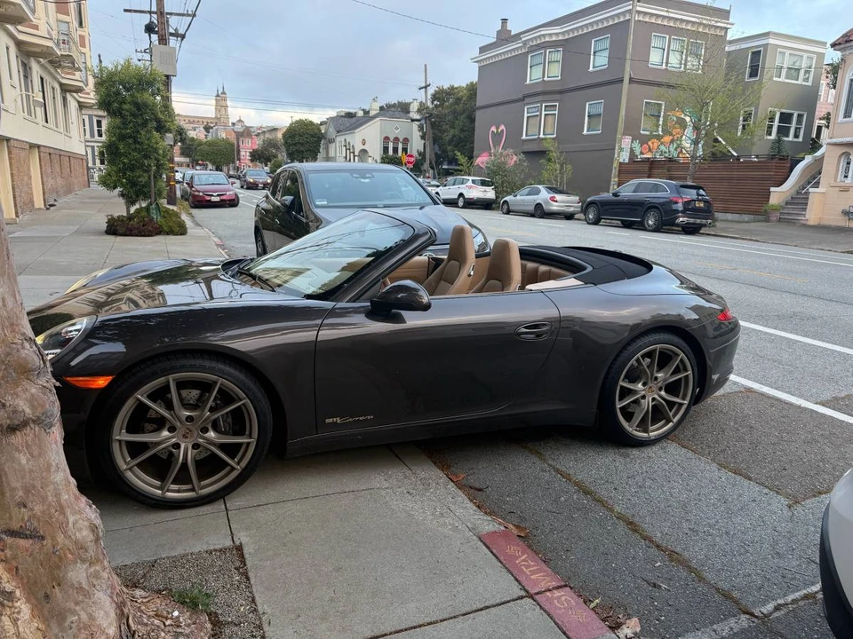 2012 Porsche 991 Carrera - Image 2 of 4