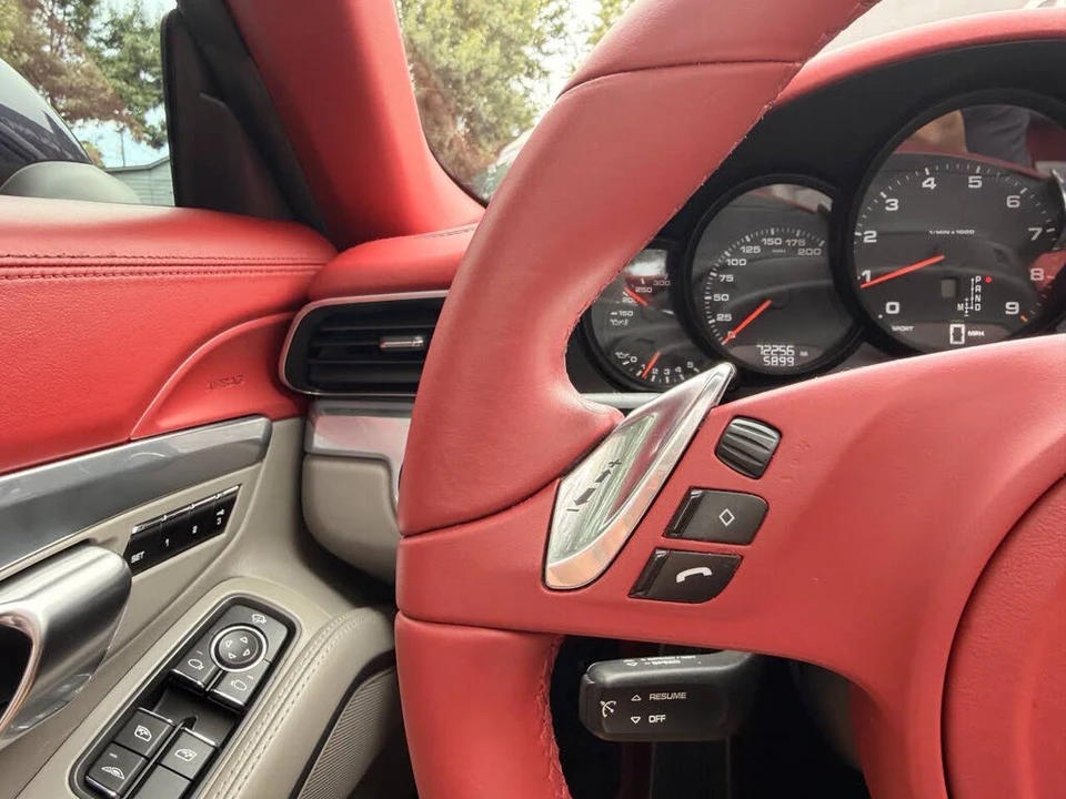 2012 Porsche 997 Carrera - Image 27 of 31