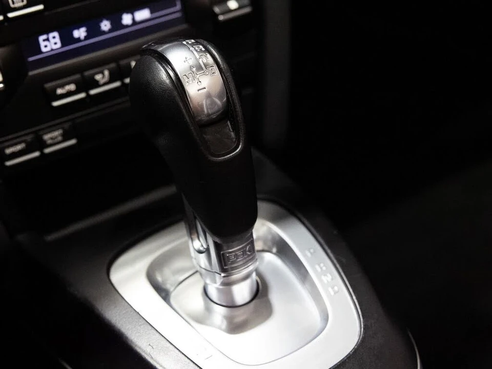 2012 Porsche 997 Carrera - Image 28 of 31