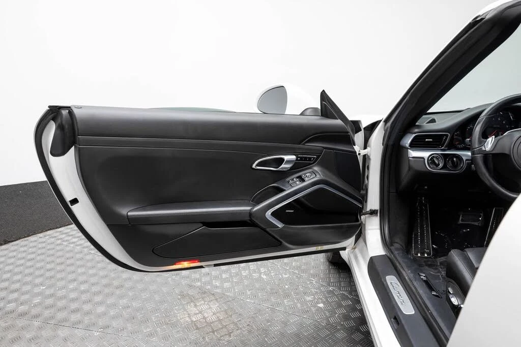 2012 Porsche 991 Carrera - Image 12 of 31