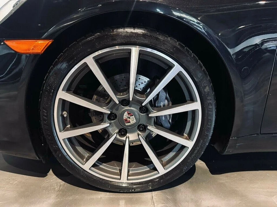 2012 Porsche 991 Carrera - Image 25 of 28