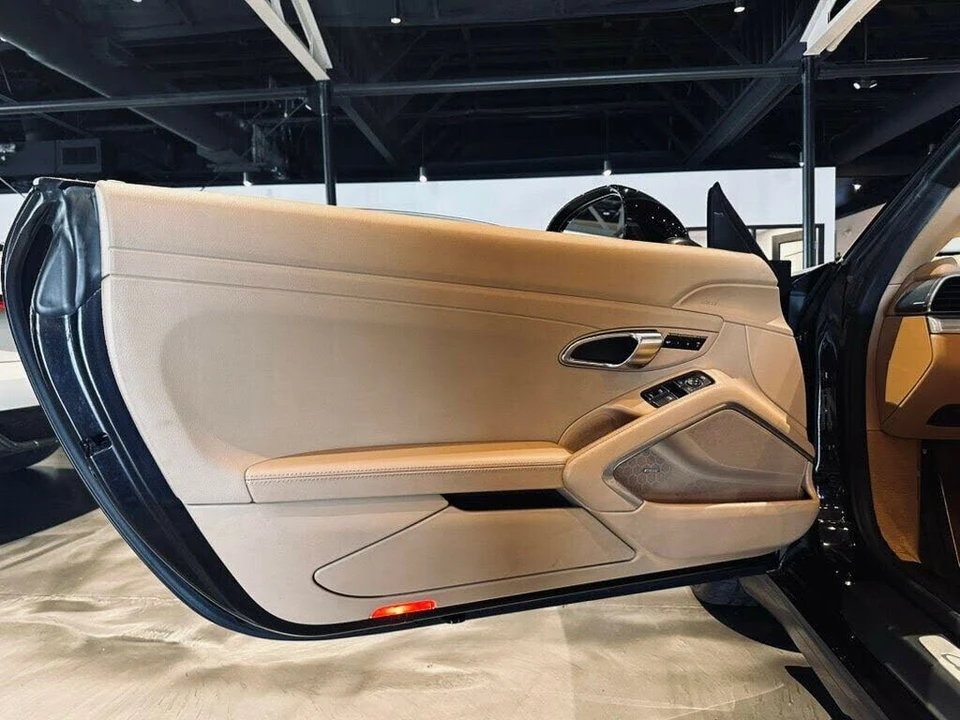 2012 Porsche 991 Carrera - Image 13 of 28