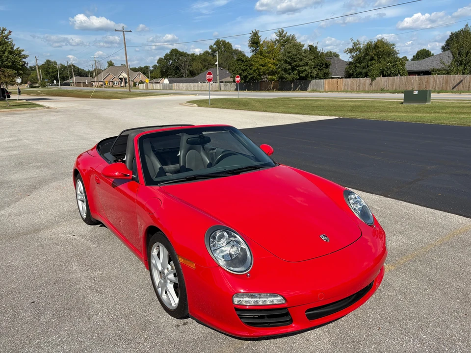 2012 Porsche 991 Carrera - Image 16 of 31