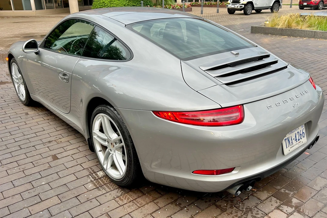 2012 Porsche 991 Carrera - Image 13 of 31