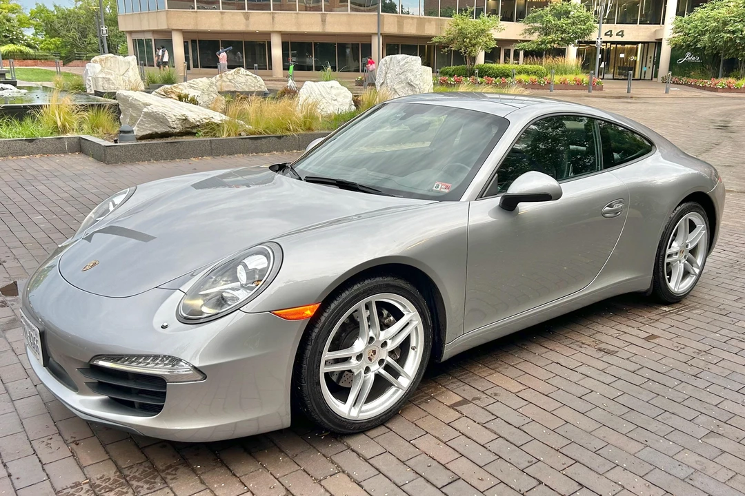 2012 Porsche 991 Carrera - Image 9 of 31