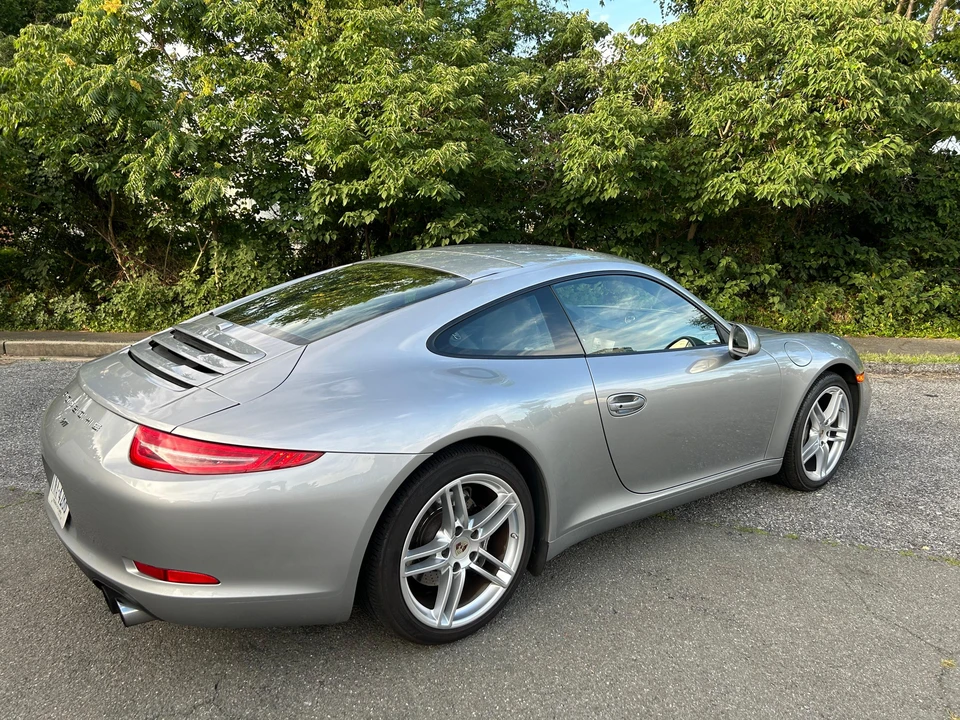 2012 Porsche 991 Carrera - Image 20 of 31