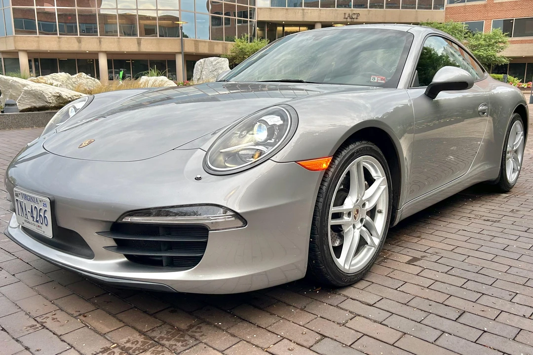 2012 Porsche 991 Carrera - Image 8 of 31
