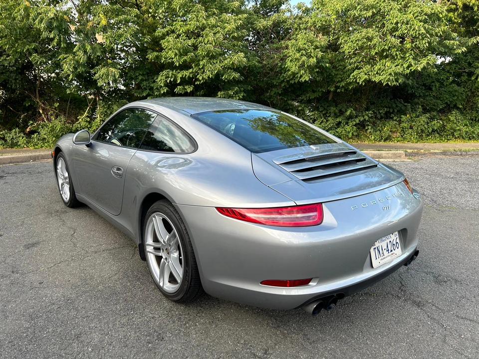 2012 Porsche 991 Carrera - Image 11 of 31
