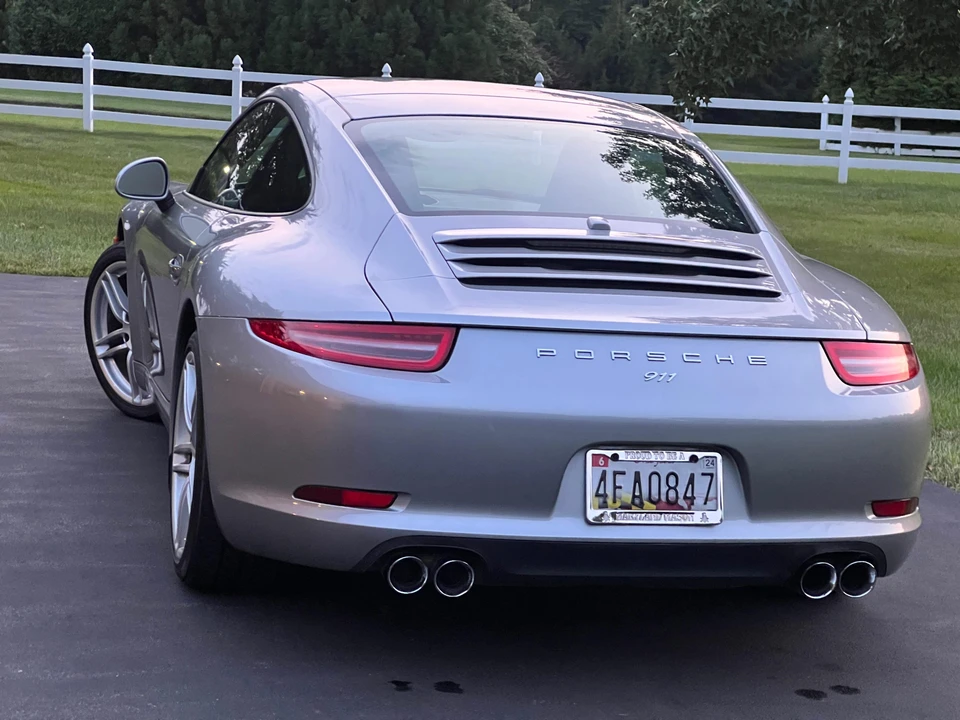 2012 Porsche 991 Carrera - Image 29 of 31