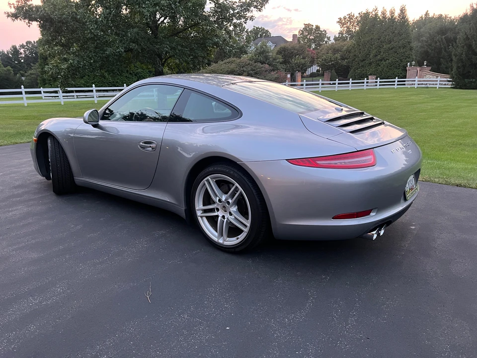 2012 Porsche 991 Carrera - Image 27 of 31