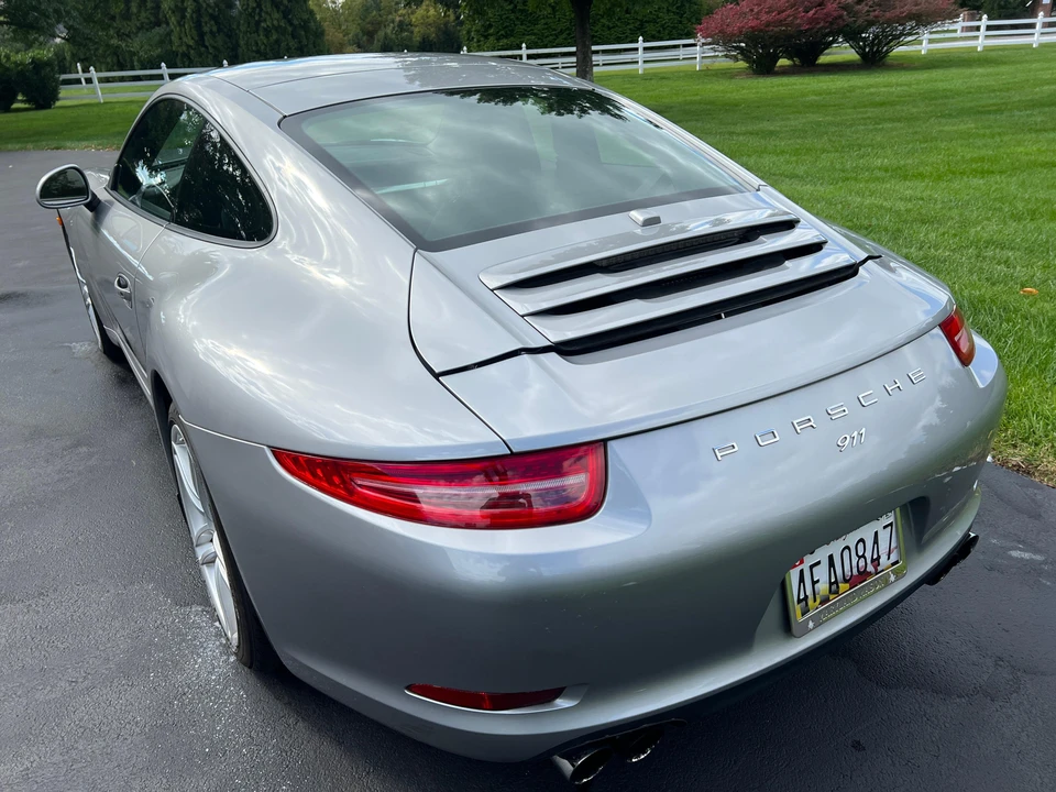 2012 Porsche 991 Carrera - Image 28 of 31