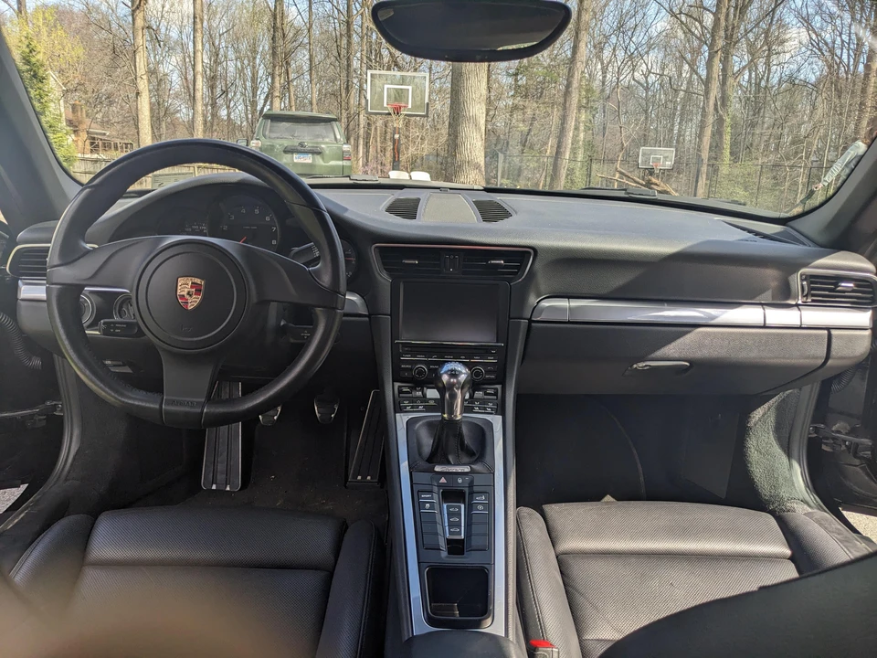 2012 Porsche 991 Carrera - Image 28 of 31
