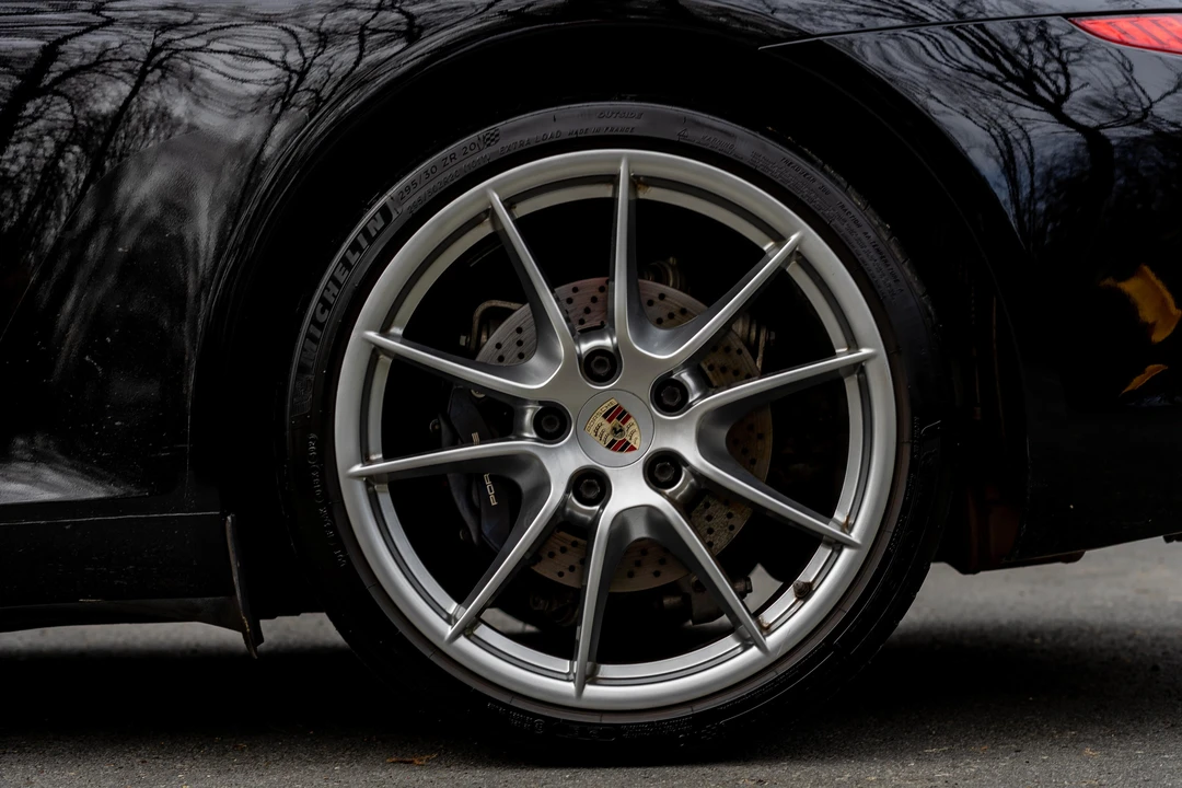 2012 Porsche 991 Carrera - Image 13 of 31