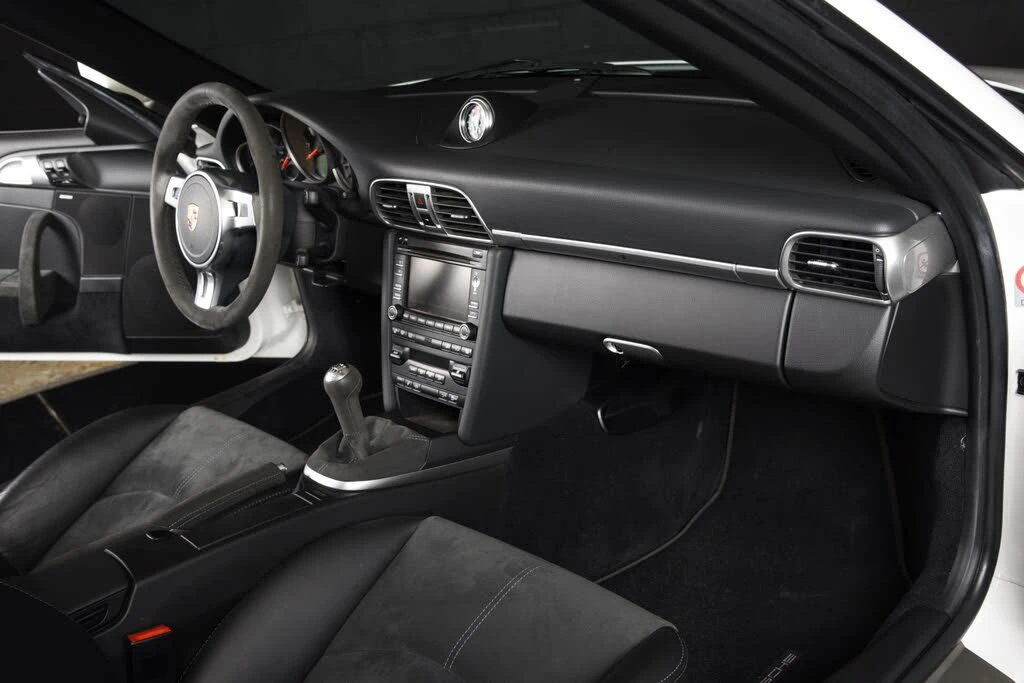 2012 Porsche 997 Carrera GTS - Image 18 of 31