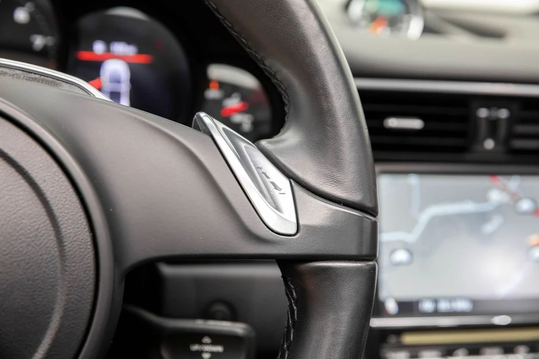 2012 Porsche 911 - Image 27 of 31
