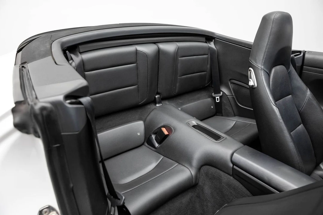 2012 Porsche 911 - Image 17 of 31