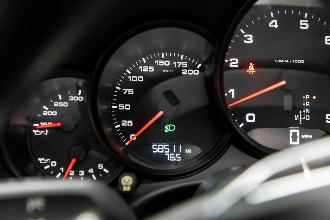 2012 Porsche 911 - Image 29 of 31