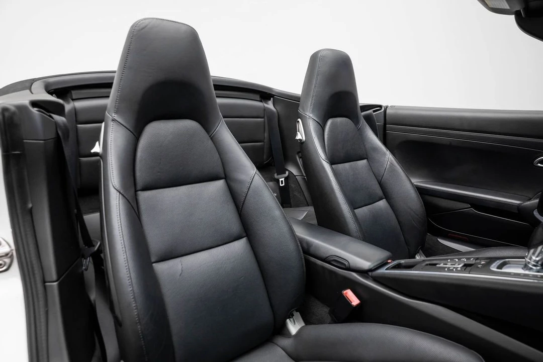 2012 Porsche 911 - Image 15 of 31