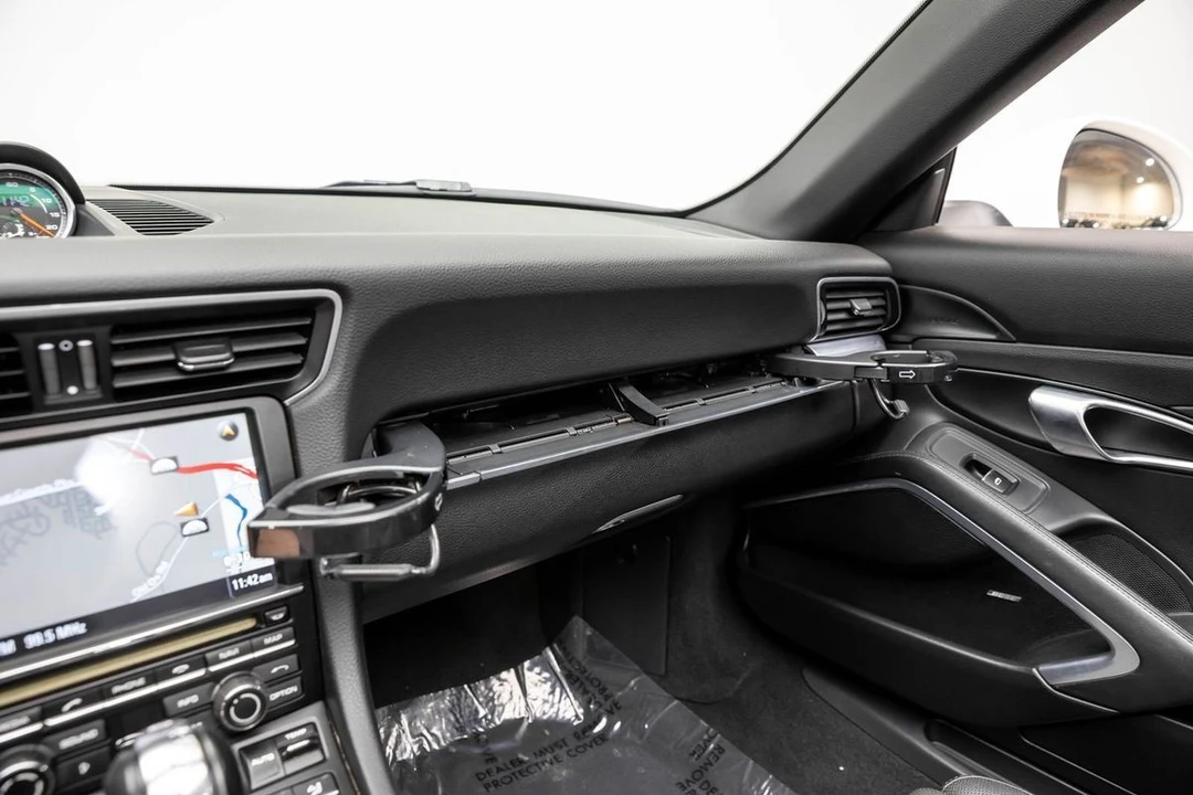 2012 Porsche 911 - Image 24 of 31