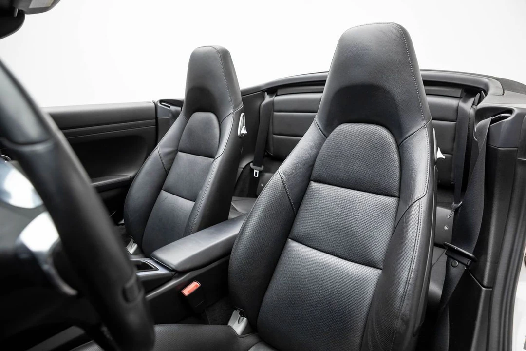 2012 Porsche 911 - Image 16 of 31