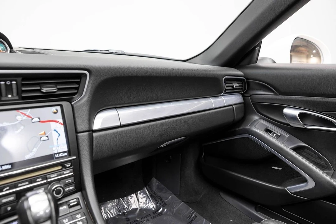 2012 Porsche 911 - Image 23 of 31