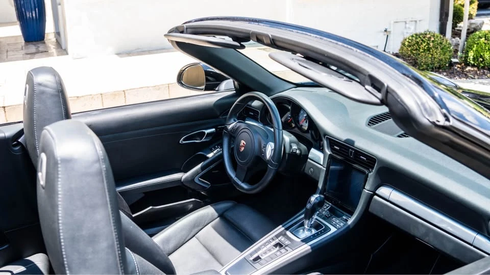 2012 Porsche 991 Carrera S - Image 10 of 19