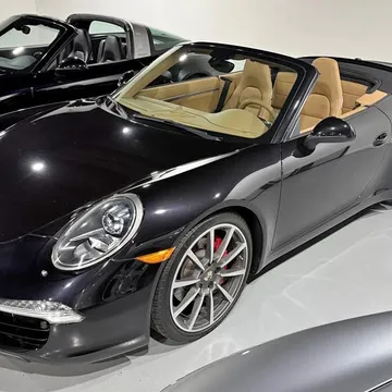 2012 Porsche 911 Carrera S Cabriolet 2D