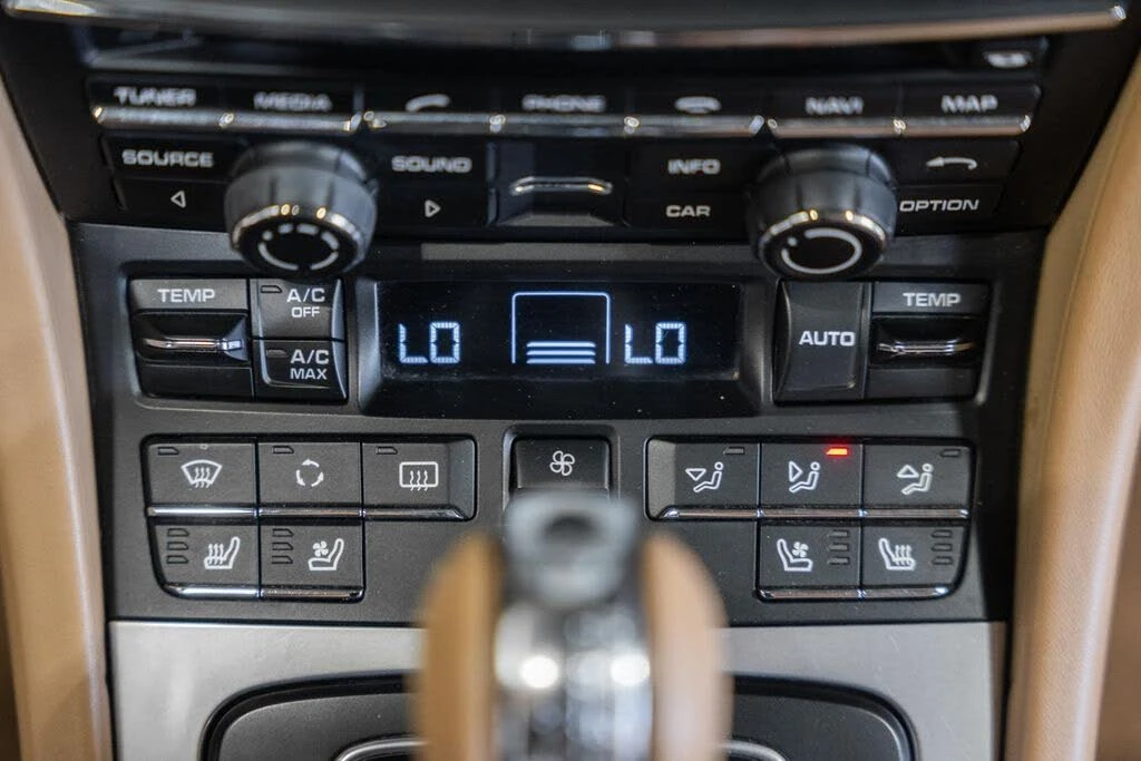 2012 Porsche 991 Carrera S - Image 26 of 31