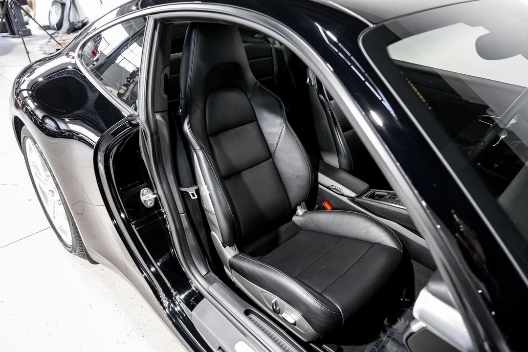 2012 Porsche 911 - Image 26 of 31