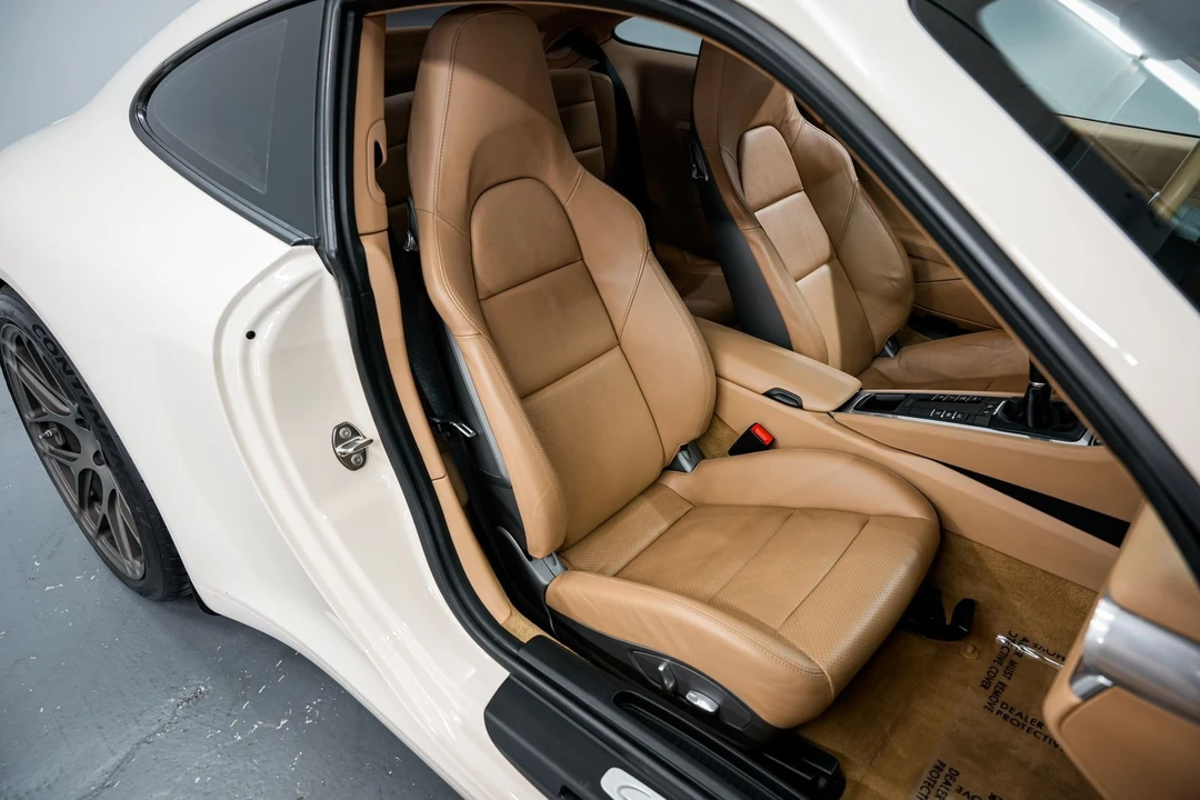 2012 Porsche 911 - Image 25 of 31