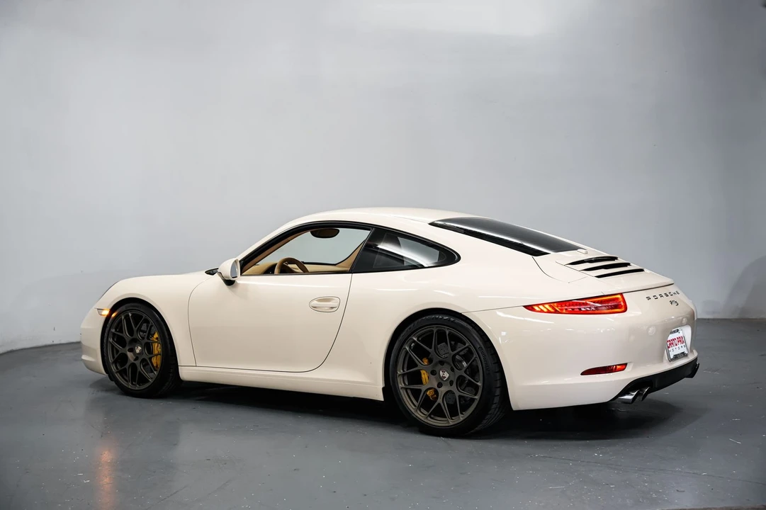 2012 Porsche 911 - Image 8 of 31