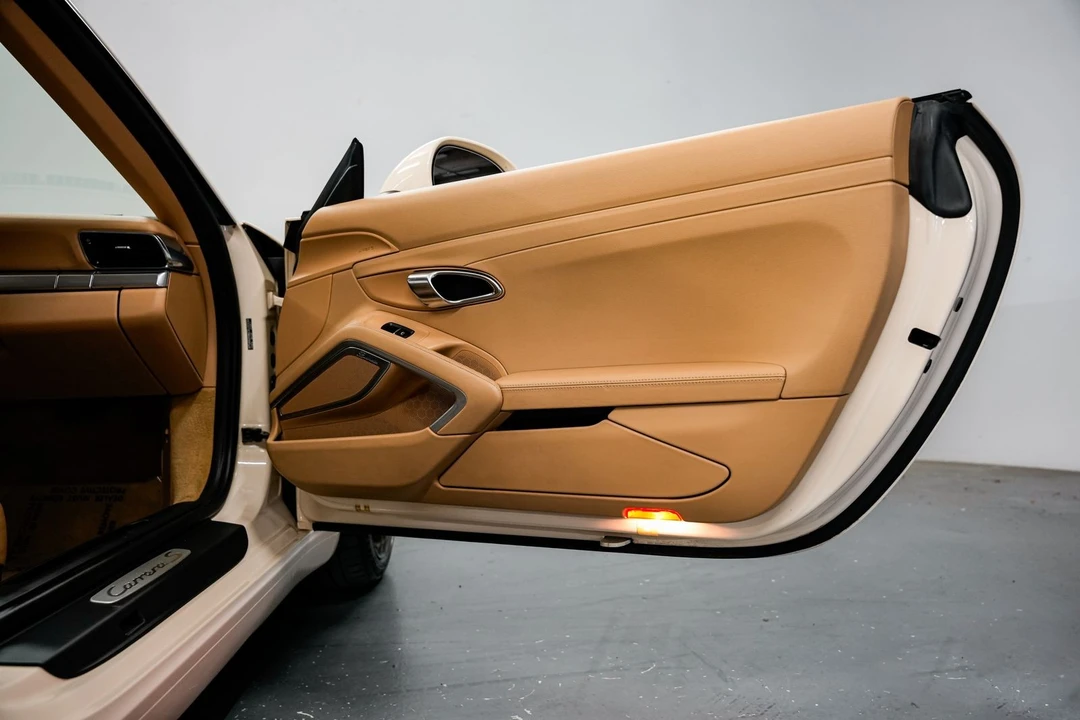 2012 Porsche 911 - Image 23 of 31